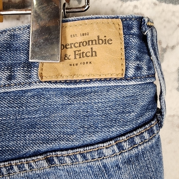 Abercrombie & Fitch Button Fly  Cotton Jean Short Cuff Medium Wash Size 4/27 - Picture 10 of 11